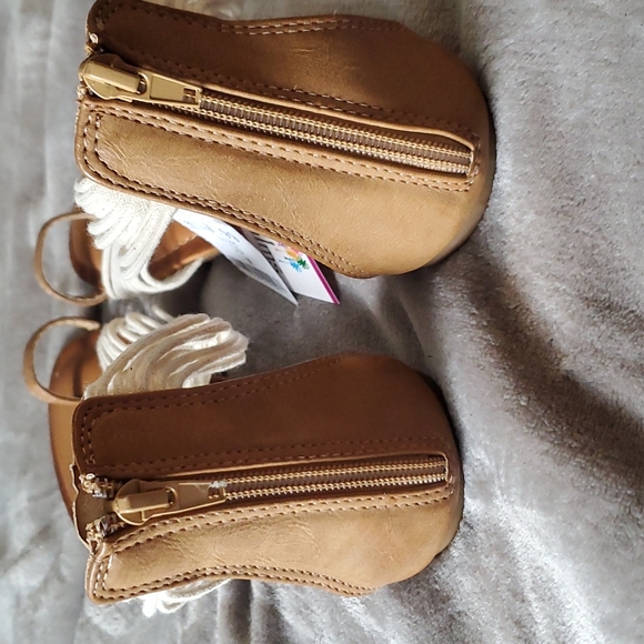 Women's Woven Sandal - Picture 2 of 3